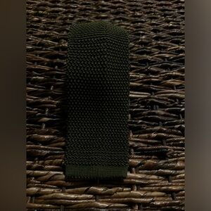 Cremieux Dark Green Silk Knit Slim Tie